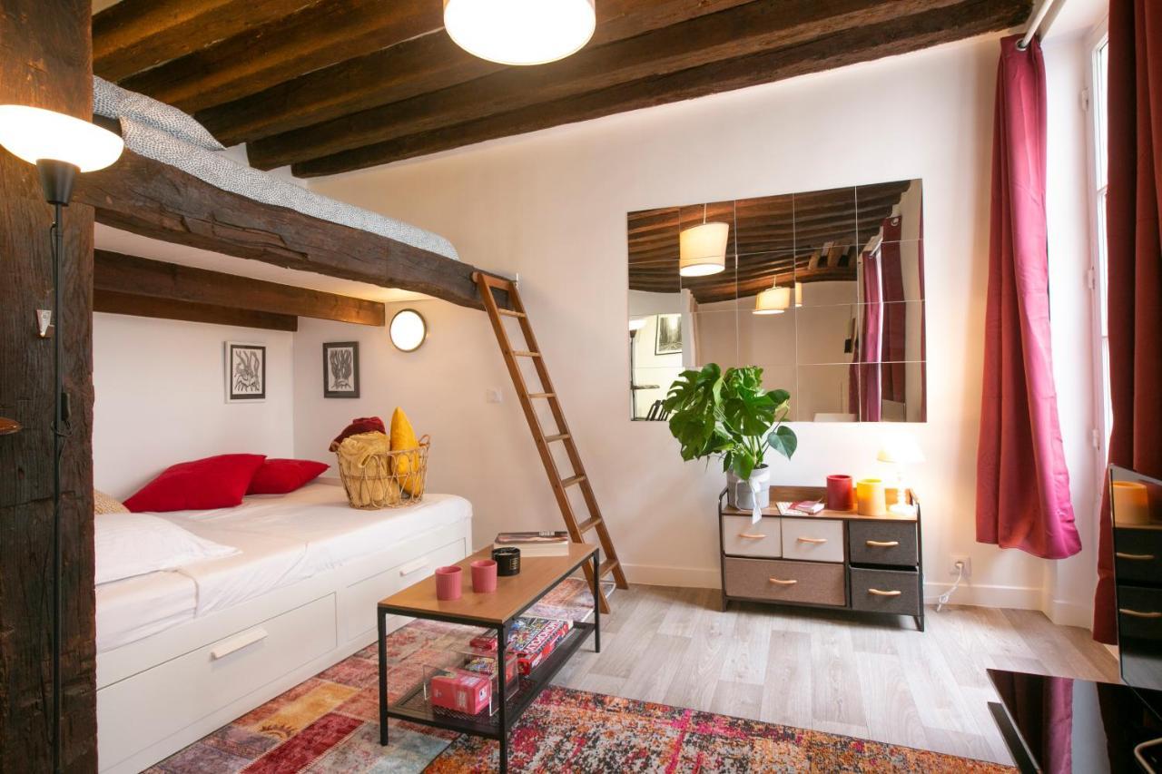 Authentic Apartment In Center Of Parisian Marais Exteriér fotografie
